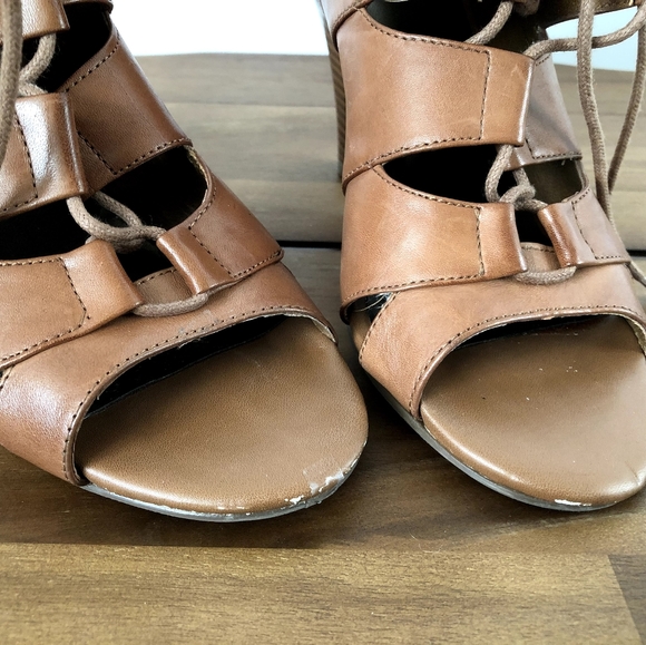 Women's Reba lace up peep toe booties - Picture 4 of 6